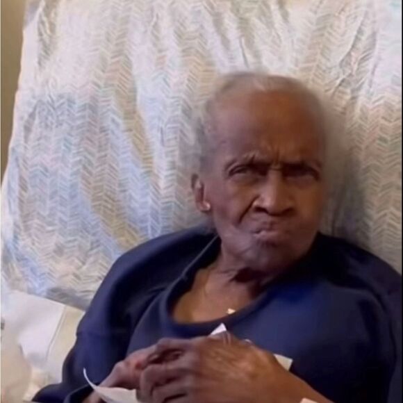 Nine West Womens Top Medium Geo Print Peplum Sleeveless Blouse - Picture 4 of 4